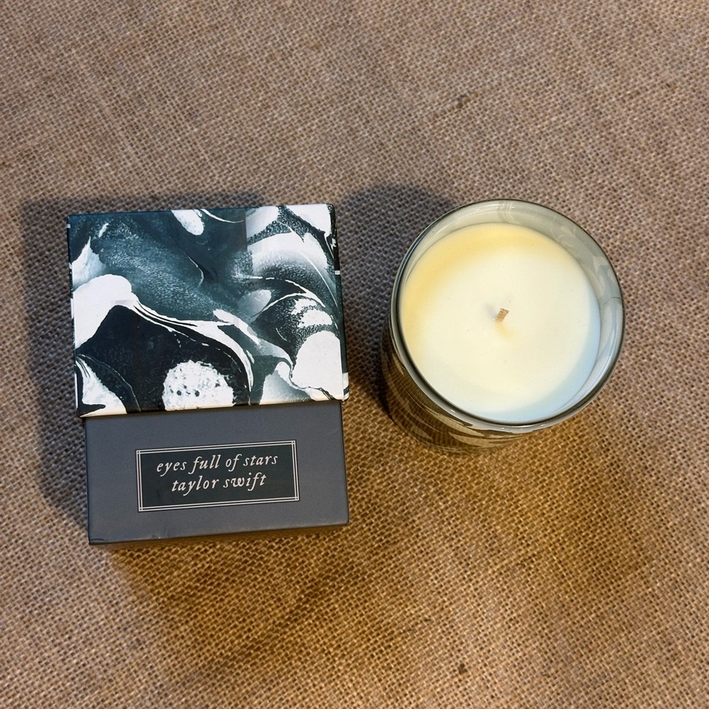 Original Taylor Swift “Eyes Full of Stars” Candle with Box - Great Condition